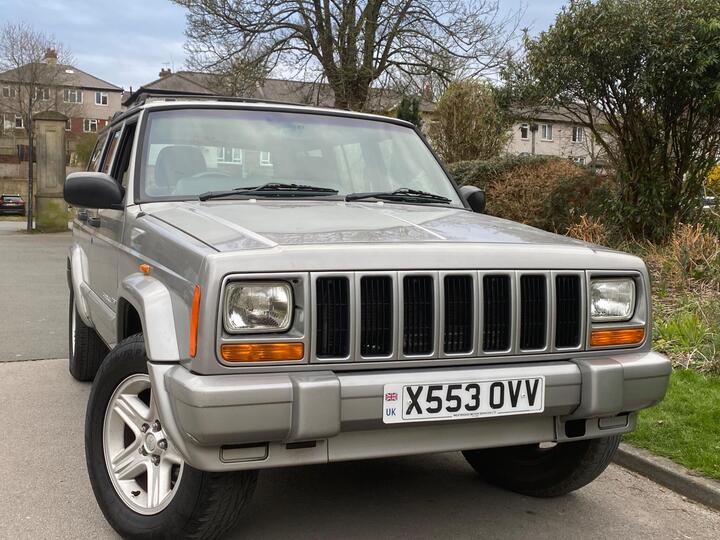 Jeep Cherokee 4.0 Classic 4x4 5dr Jeep Cherokee 4.0 Classic 4x4 5dr