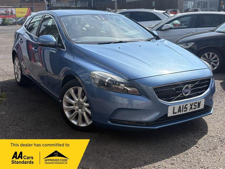 Volvo V40 1.6 T4 SE Hatchback 5dr Petrol Powershift Euro 5 (s/s) (180 Ps)
