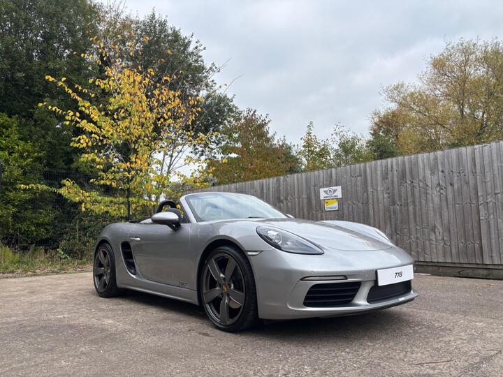 Porsche 718 Boxster 2.0T PDK Euro 6 (s/s) 2dr Porsche 718 Boxster 2.0T PDK Euro 6 (s/s) 2dr