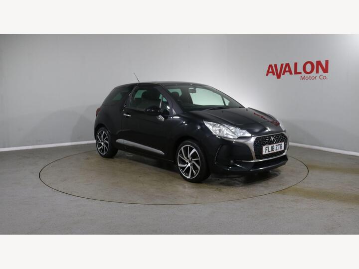 DS AUTOMOBILES DS 3 1.6 BlueHDi Connected Chic Euro 6 (s/s) 3dr DS AUTOMOBILES DS 3 1.6 BlueHDi Connected Chic Euro 6 (s/s) 3dr