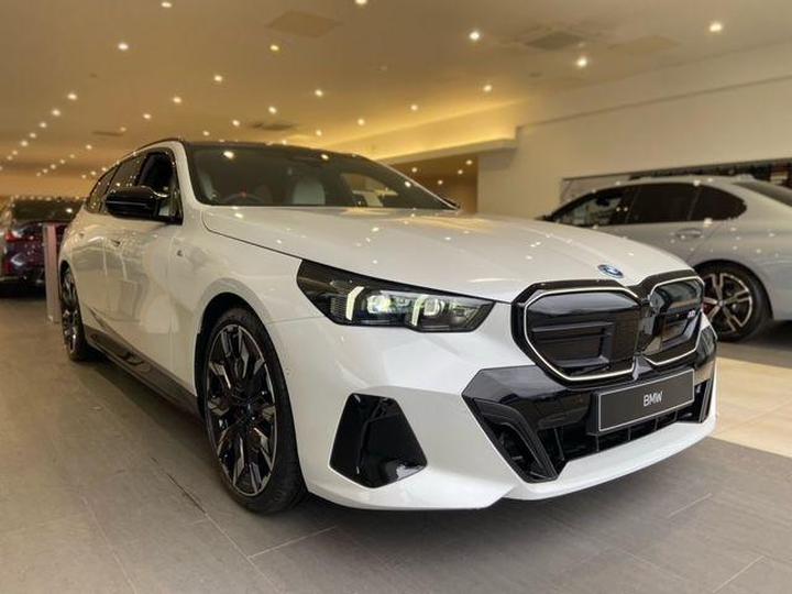 BMW I5 M60 83.9kWh Touring Auto XDrive 5dr