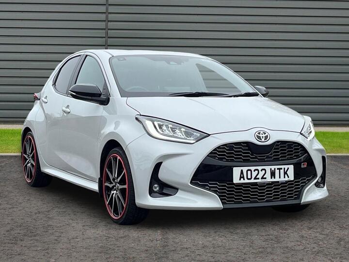 Toyota Yaris 1.5 VVT-h GR SPORT E-CVT Euro 6 (s/s) 5dr