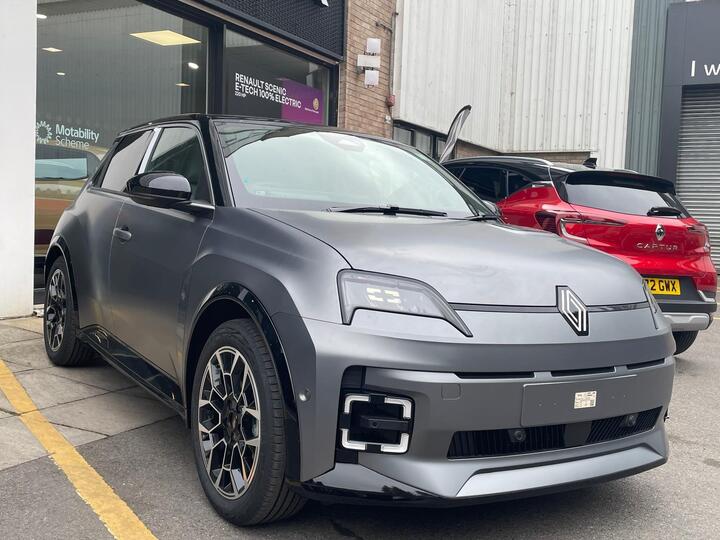 Renault Renault 5 Comfort Range 52kWh Roland Garros Auto 5dr