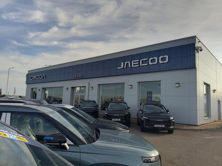 Mitsubishi Outlander 2.4h TwinMotor 13.8kWh Design CVT 4WD Euro 6 (s/s) 5dr