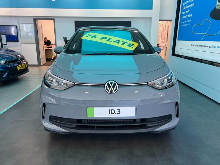 Volkswagen ID.3 Pro 59kWh Essential Auto 5dr