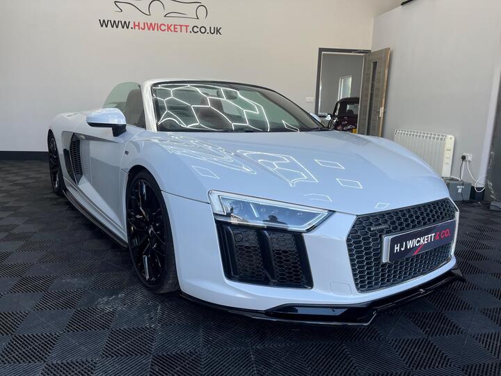 Audi R8 5.2 FSI V10 Spyder S Tronic Quattro Euro 6 (s/s) 2dr