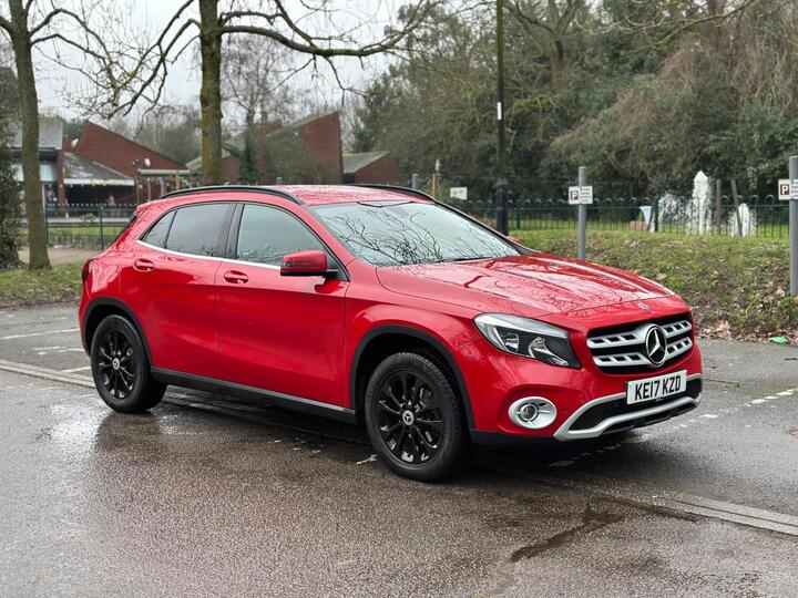 Mercedes-Benz GLA 1.6 GLA200 SE (Executive) Euro 6 (s/s) 5dr