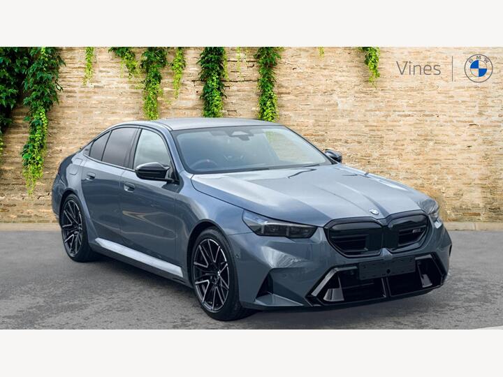 BMW M5 Saloon 4.4 22.1kWh Steptronic XDrive Euro 6 (s/s) 4dr