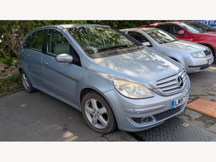 Mercedes-Benz B Class 2.0 B180 SE CVT 5dr