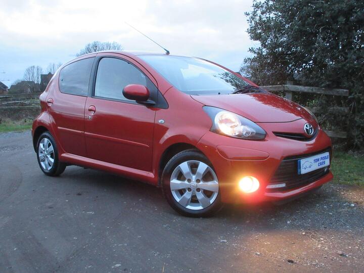 Toyota AYGO 1.0 VVT-i Fire Euro 5 5dr