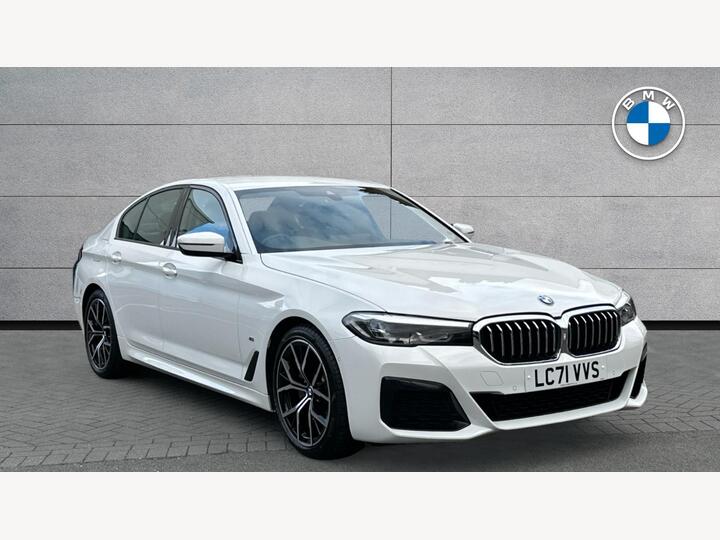 BMW 5 Series 2.0 520d MHT M Sport Steptronic Euro 6 (s/s) 4dr BMW 5 Series 2.0 520d MHT M Sport Steptronic Euro 6 (s/s) 4dr