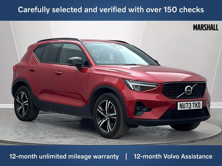 Volvo XC40 2.0 B3 MHEV Plus Dark DCT Auto Euro 6 (s/s) 5dr