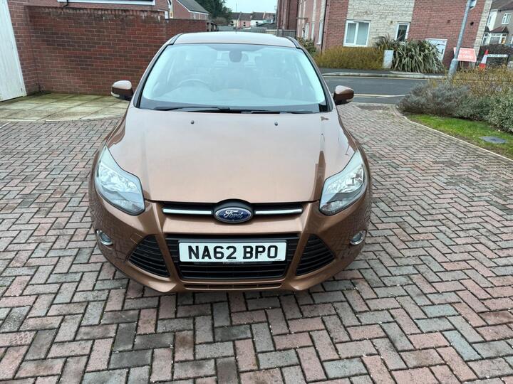 Ford Focus 1.6 Zetec Powershift Euro 5 5dr