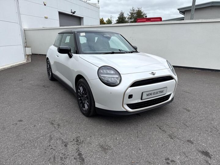 MINI Electric Cooper E 40.7kWh Exclusive Auto 3dr