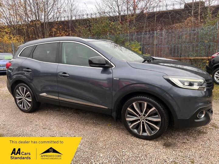 Renault Kadjar 1.2 TCe Signature S Nav Euro 6 (s/s) 5dr Renault Kadjar 1.2 TCe Signature S Nav Euro 6 (s/s) 5dr