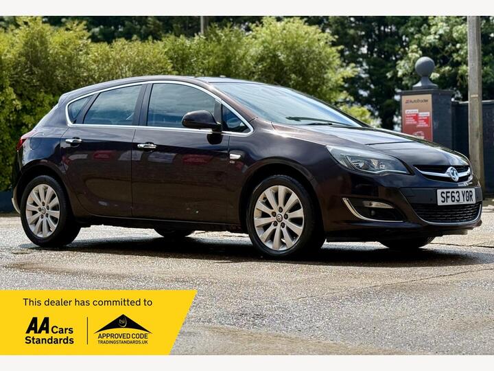 Vauxhall Astra 2.0 CDTi EcoFLEX Elite Euro 5 (s/s) 5dr