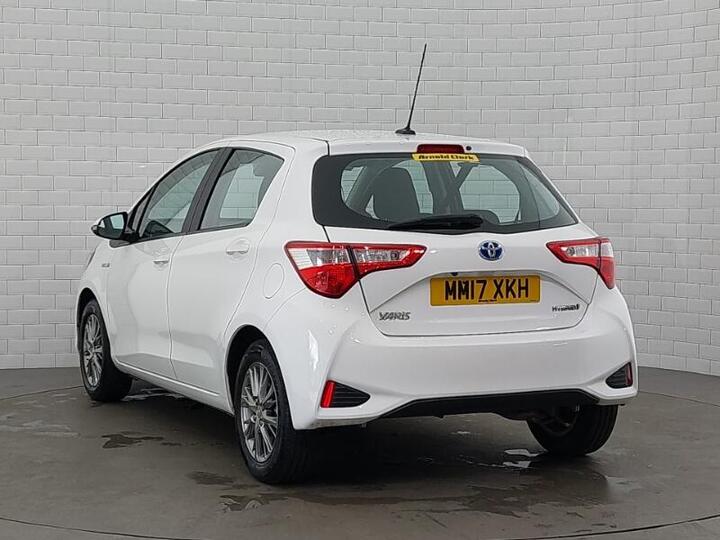 Toyota Yaris 1.5 VVT-h Icon Tech E-CVT Euro 6 (s/s) 5dr