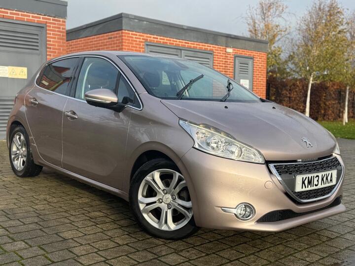 Peugeot 208 1.4 VTi Allure Euro 5 5dr