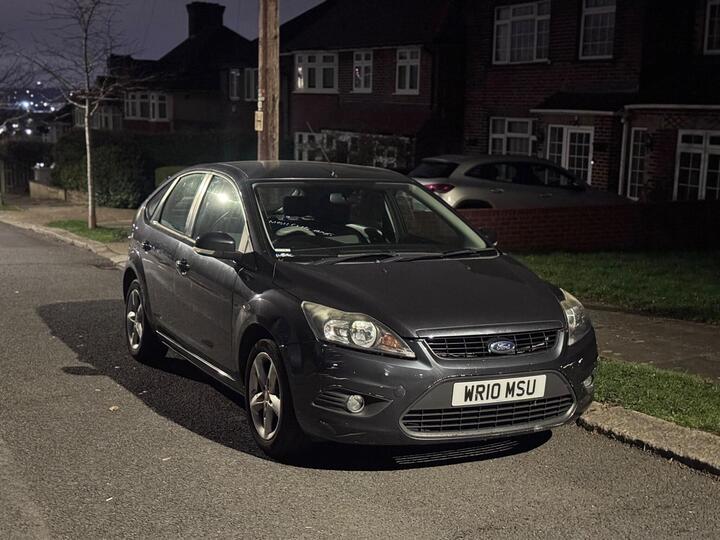 Ford Focus 1.6 Zetec 5dr