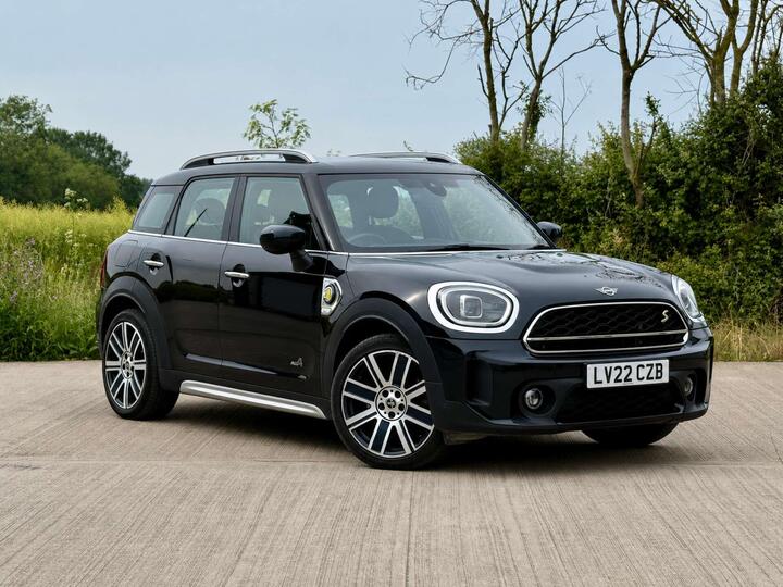 MINI COUNTRYMAN 1.5 10kWh Cooper SE Exclusive Auto ALL4 Euro 6 (s/s) 5dr