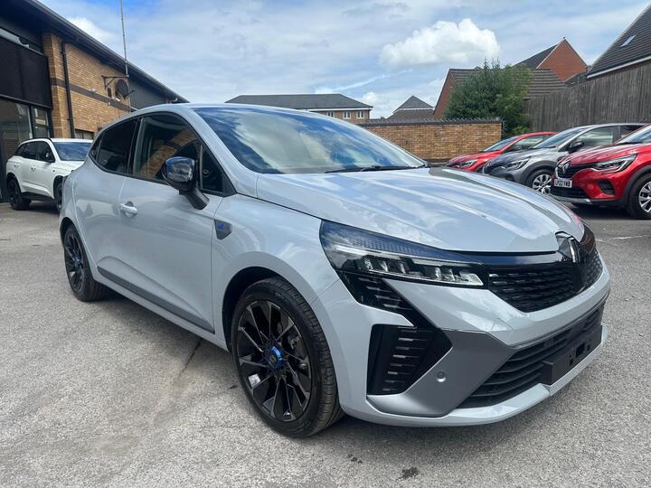 Renault Clio 1.0 TCe Techno Esprit Alpine Euro 6 (s/s) 5dr Renault Clio 1.0 TCe Techno Esprit Alpine Euro 6 (s/s) 5dr