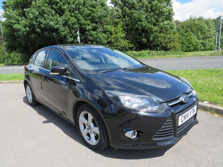Ford Focus 1.6 TDCi ECOnetic Zetec Navigator Euro 5 (s/s) 5dr