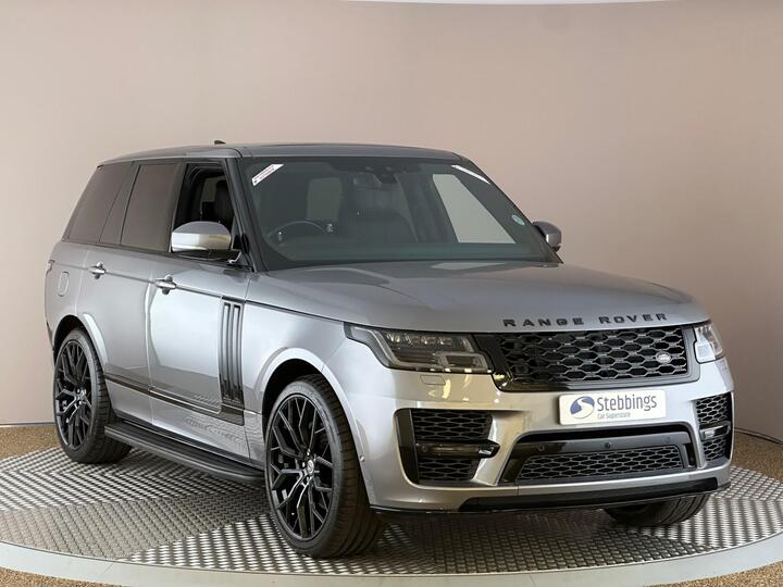 Land Rover Range Rover 3.0 P400 MHEV Vogue Auto 4WD Euro 6 (s/s) 5dr Land Rover Range Rover 3.0 P400 MHEV Vogue Auto 4WD Euro 6 (s/s) 5dr