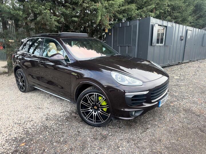 Porsche Cayenne 3.0 V6 E-Hybrid S TiptronicS 4WD Euro 6 (s/s) 5dr