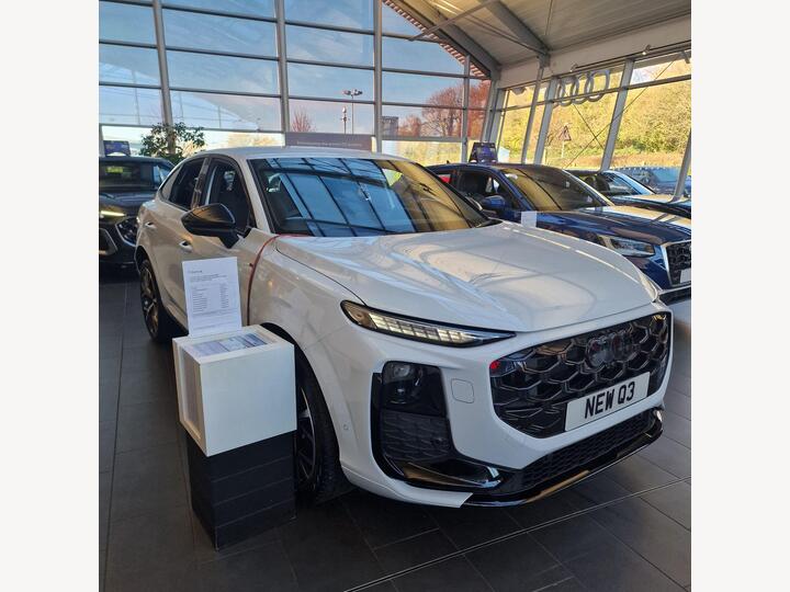 Audi Q3 Sportback 1.5 E-hybrid Launch Edition Sportback S Tronic Euro 6 (s/s) 5dr 26kWh