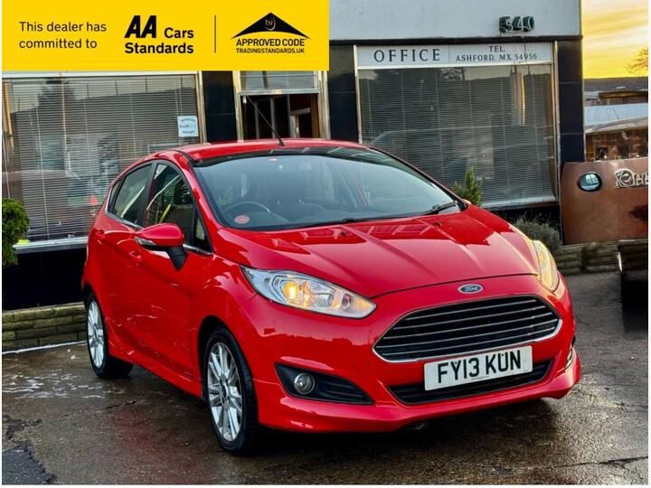 Ford Fiesta 1.0T EcoBoost Zetec Euro 5 (s/s) 5dr
