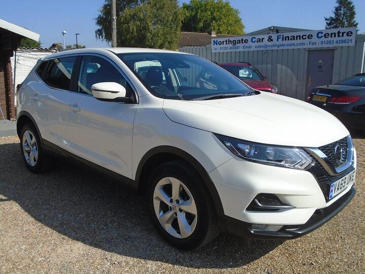 Nissan Qashqai 1.3 DIG-T Acenta Premium Euro 6 (s/s) 5dr