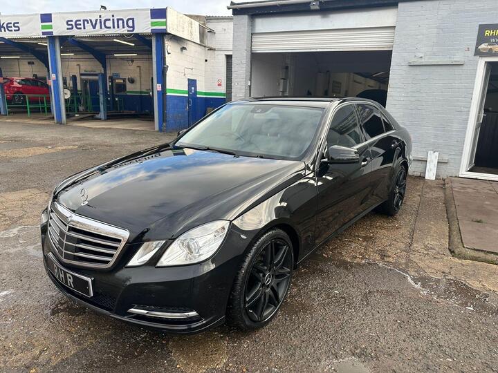 Mercedes-Benz E Class 2.1 E300dh BlueTEC SE G-Tronic+ Euro 5 (s/s) 4dr