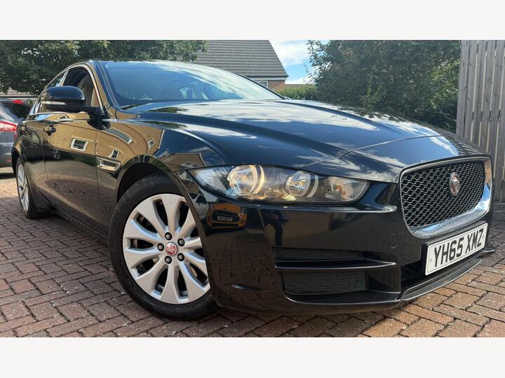 Jaguar XE 2.0d Prestige Euro 6 (s/s) 4dr