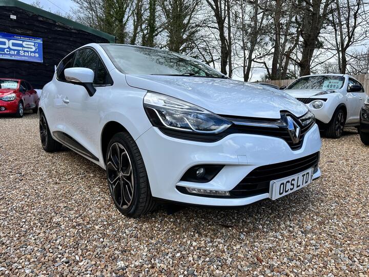 Renault Clio 1.5 DCi Iconic Euro 6 (s/s) 5dr Renault Clio 1.5 DCi Iconic Euro 6 (s/s) 5dr