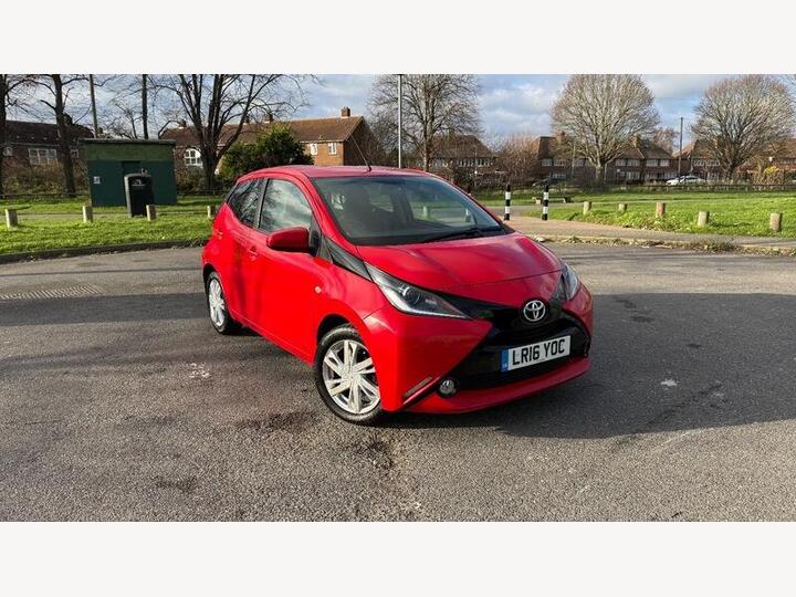 Toyota AYGO 1.0 VVT-i X-pression X-shift Euro 6 5dr