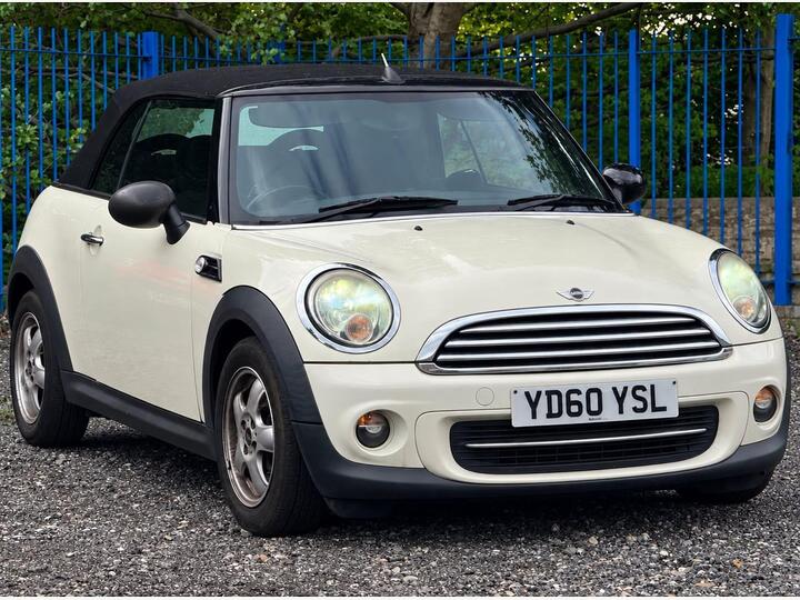 MINI Convertible 1.6 Cooper Steptronic Euro 5 2dr
