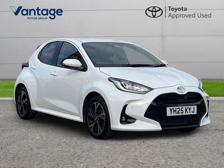 Toyota Yaris 1.5 VVT-h Design E-CVT Euro 6 (s/s) 5dr