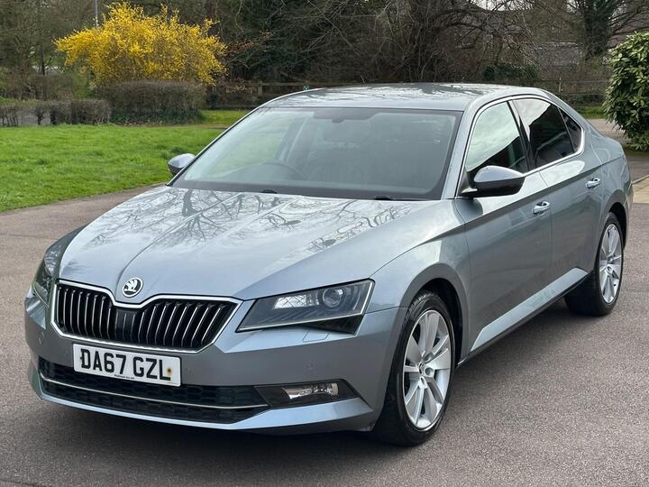 Skoda Superb 2.0 TDI SE L Executive DSG Euro 6 (s/s) 5dr Skoda Superb 2.0 TDI SE L Executive DSG Euro 6 (s/s) 5dr