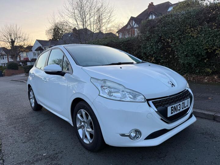 Peugeot 208 1.2 VTi Active Euro 5 5dr
