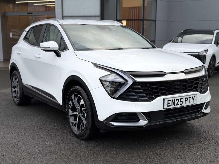 Kia Sportage 1.6 H T-GDi 3 Auto Euro 6 (s/s) 5dr Kia Sportage 1.6 H T-GDi 3 Auto Euro 6 (s/s) 5dr