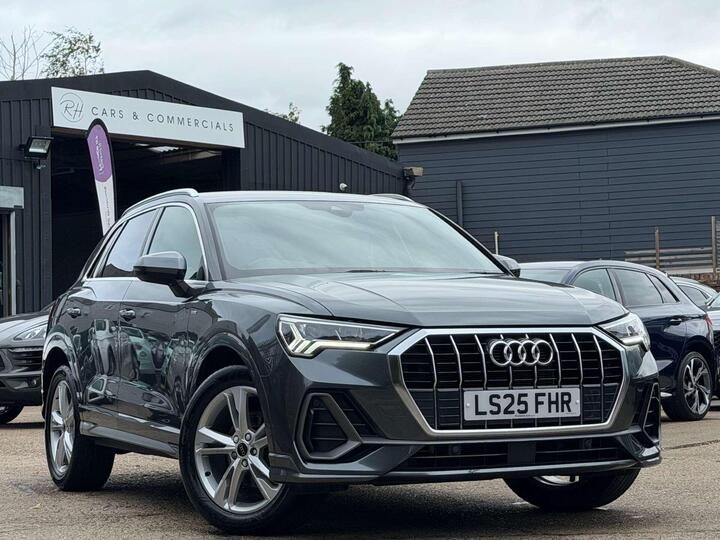 Audi Q3 1.5 TFSI CoD 35 S Line S Tronic Euro 6 (s/s) 5dr