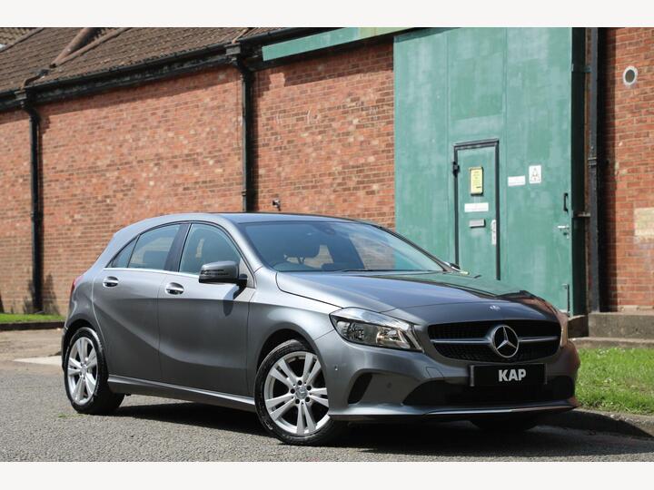 Mercedes-Benz A Class 1.5 A180d Sport (Executive) Euro 6 (s/s) 5dr