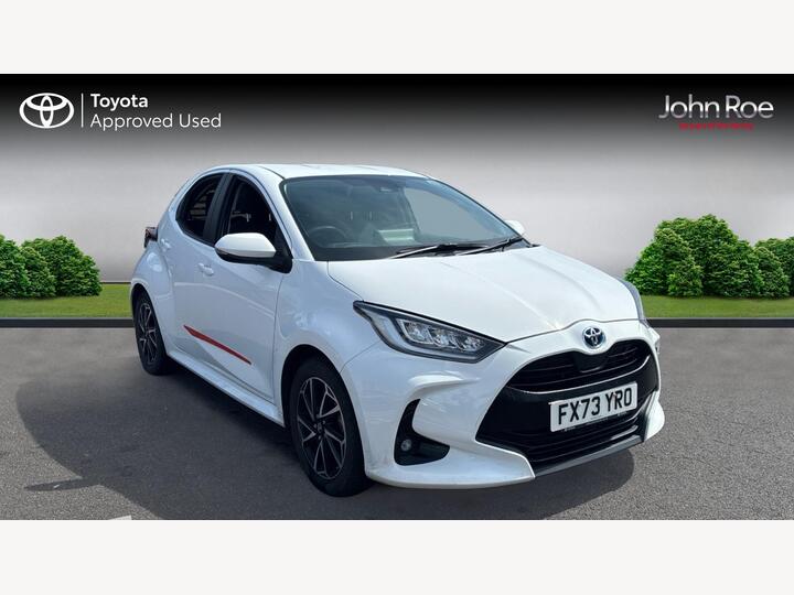 Toyota Yaris 1.5 VVT-h Design E-CVT Euro 6 (s/s) 5dr