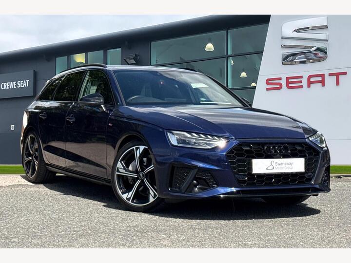 Audi A4 Avant 2.0 TFSI 40 Black Edition S Tronic Euro 6 (s/s) 5dr Audi A4 Avant 2.0 TFSI 40 Black Edition S Tronic Euro 6 (s/s) 5dr