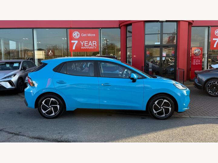 MG MG4 Urban 42.8kWh Comfort Standard Range Auto 5dr