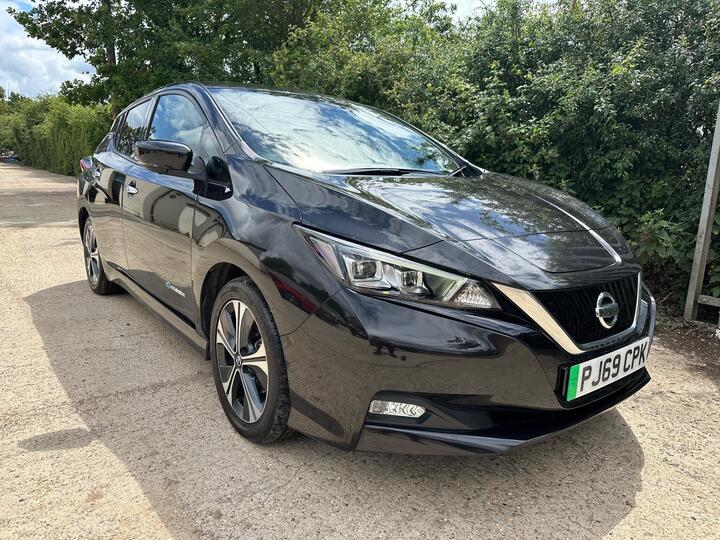 Nissan Leaf 40kWh Tekna Auto 5dr