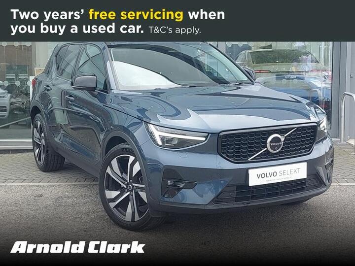 Volvo XC40 2.0 B3 MHEV Ultra Dark DCT Auto Euro 6 (s/s) 5dr