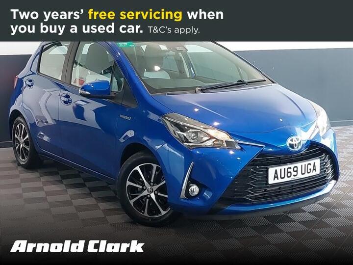 Toyota Yaris 1.5 VVT-h Icon Tech E-CVT Euro 6 (s/s) 5dr