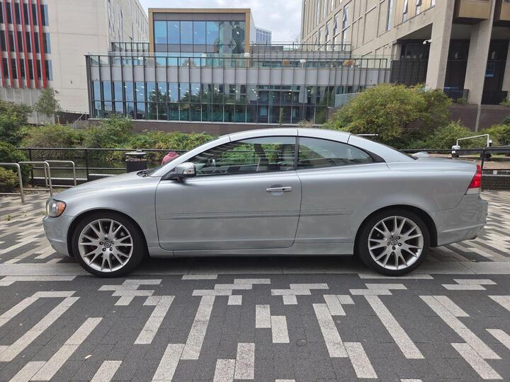 Volvo C70 2.4 D5 SE Lux Geartronic 2dr