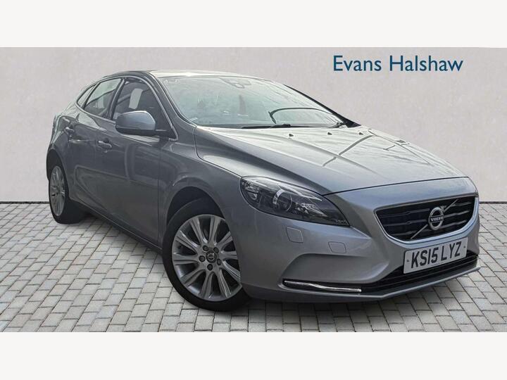 Volvo V40 DIESEL HATCHBACK 2.0 D2 SE Lux Nav Auto Euro 6 (s/s) 5dr